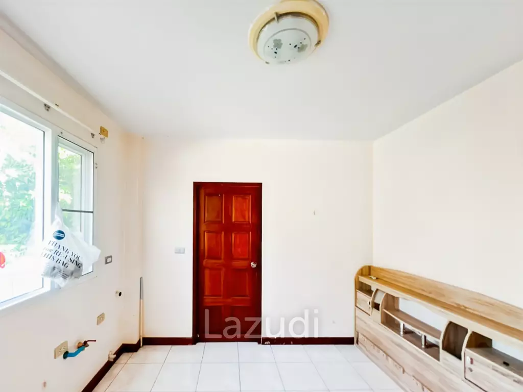 267 sqm 4-Bed Pool Villa in Tropical Hill Hua Hin