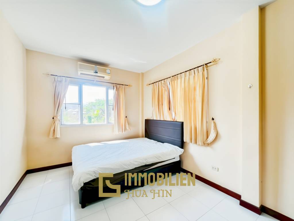 560 Kvm 4 Seng 3 Bad Villa for Salg