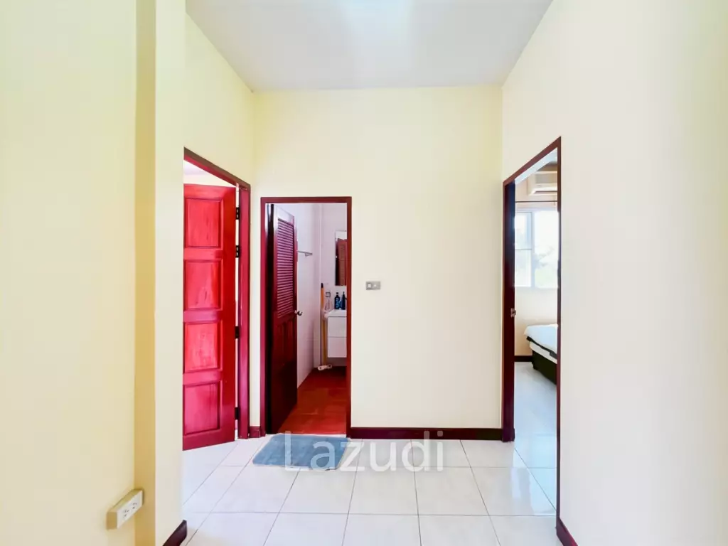 267 sqm 4-Bed Pool Villa in Tropical Hill Hua Hin