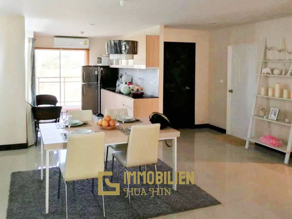 Жилая площадь 90 кв.м / 2 спальни / недалеко от города