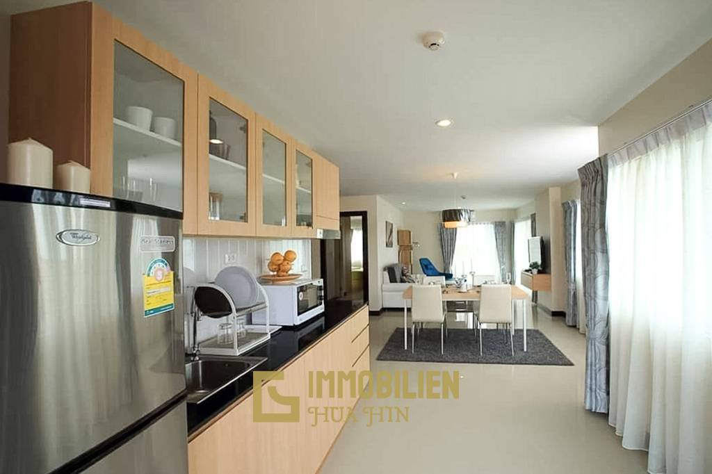 Жилая площадь 90 кв.м / 2 спальни / недалеко от города