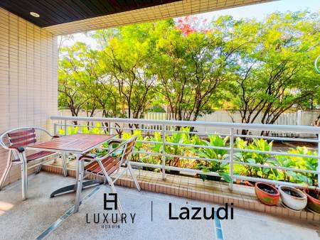 คอนโด 2 ห้องนอน ชั้นล่าง 105 ตร.ม. วิวสวนในบ้านแสนสราญ