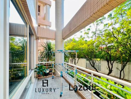 คอนโด 2 ห้องนอน ชั้นล่าง 105 ตร.ม. วิวสวนในบ้านแสนสราญ