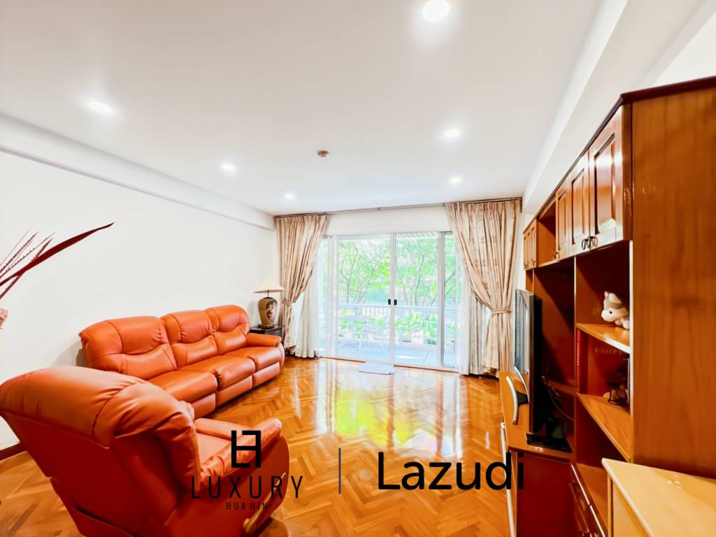 คอนโด 2 ห้องนอน ชั้นล่าง 105 ตร.ม. วิวสวนในบ้านแสนสราญ