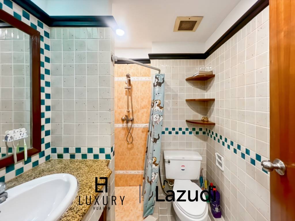 คอนโด 2 ห้องนอน ชั้นล่าง 105 ตร.ม. วิวสวนในบ้านแสนสราญ