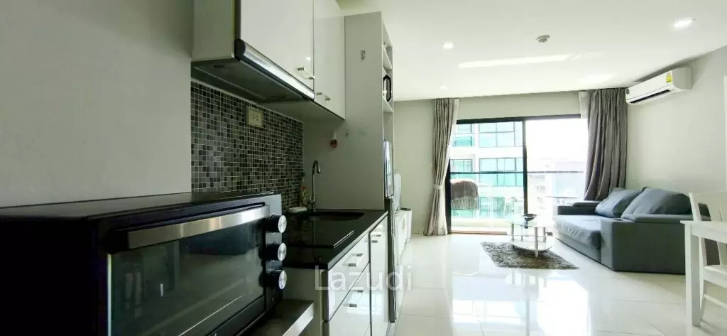 2-Bedroom Condo for Rent Siam Oriental Plaza, Pratumnak Hill