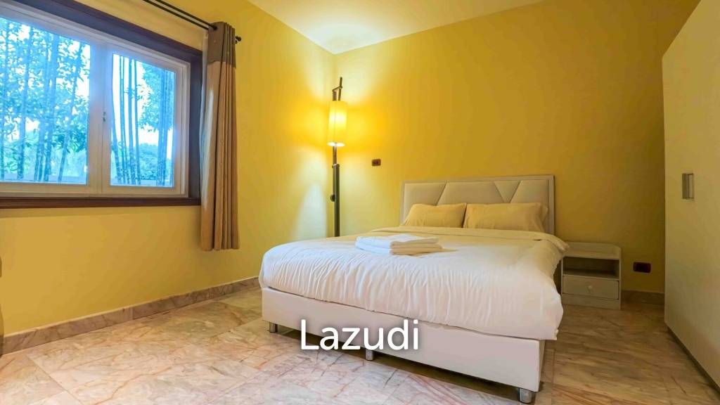 Spacious 7-bedroom private pool villa in Kathu near Patong and golf courses