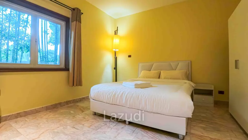 Spacious 7-bedroom private pool villa in Kathu near Patong and golf courses