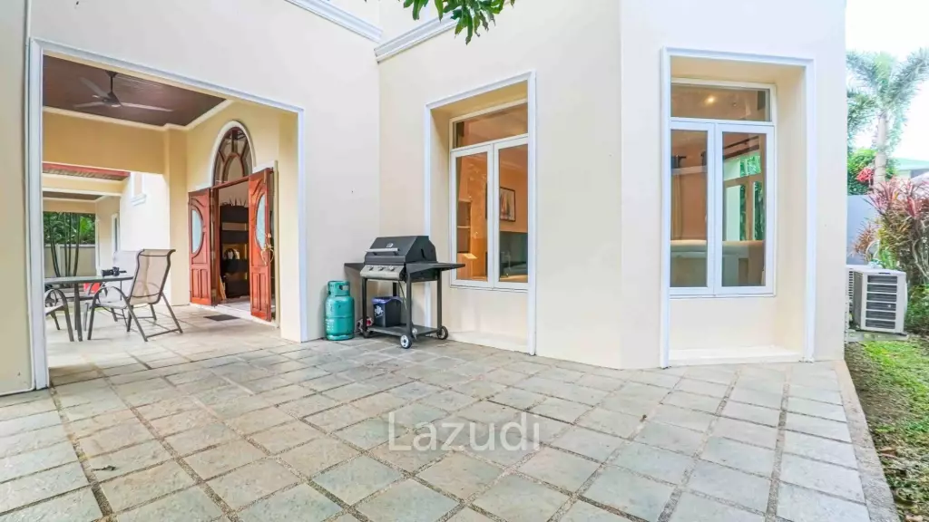 Spacious 7-bedroom private pool villa in Kathu near Patong and golf courses