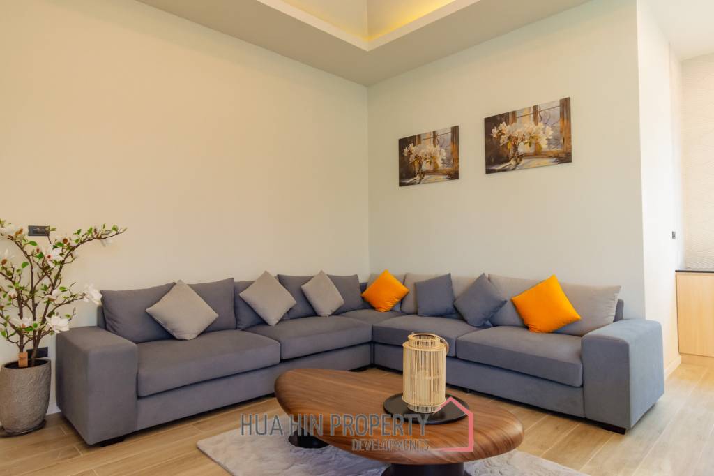 298 sqm New Modern pool villa in Thap Tai Hua Hin