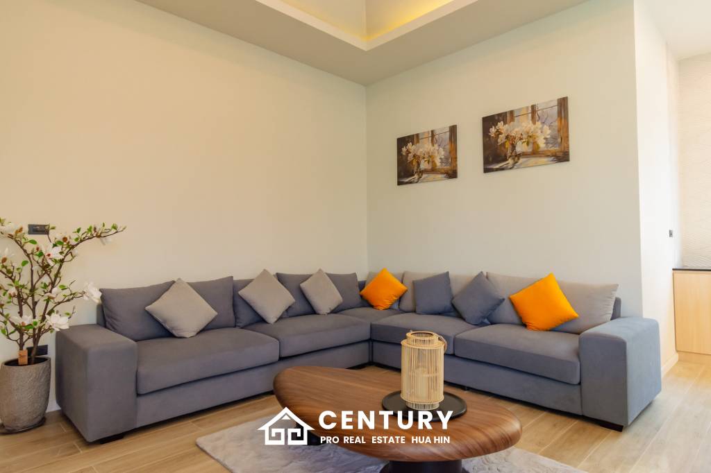 298 sqm New Modern pool villa in Thap Tai Hua Hin