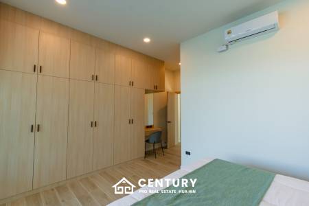 298 sqm New Modern pool villa in Thap Tai Hua Hin