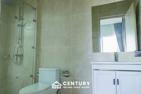 298 sqm New Modern pool villa in Thap Tai Hua Hin