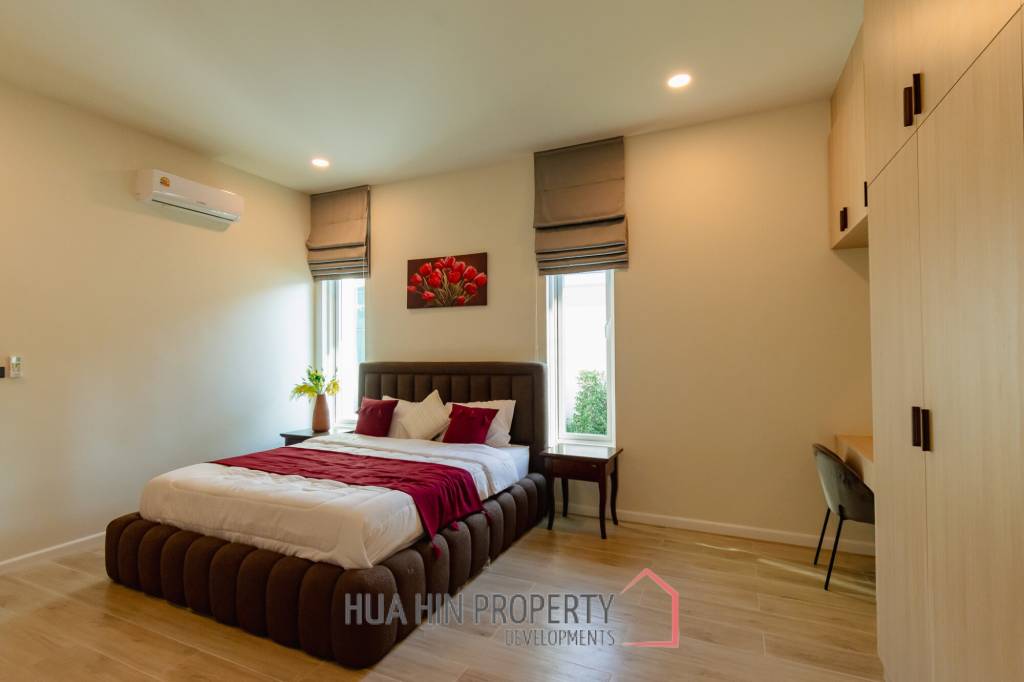 298 sqm New Modern pool villa in Thap Tai Hua Hin