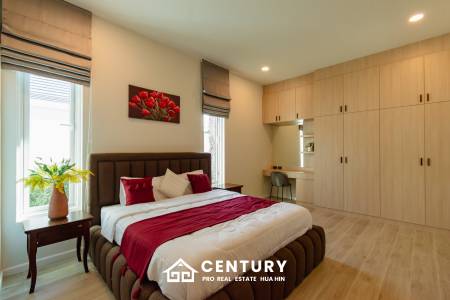 298 sqm New Modern pool villa in Thap Tai Hua Hin