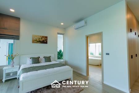 298 sqm New Modern pool villa in Thap Tai Hua Hin