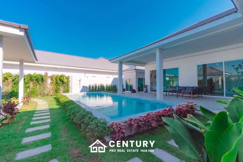 298 sqm New Modern pool villa in Thap Tai Hua Hin