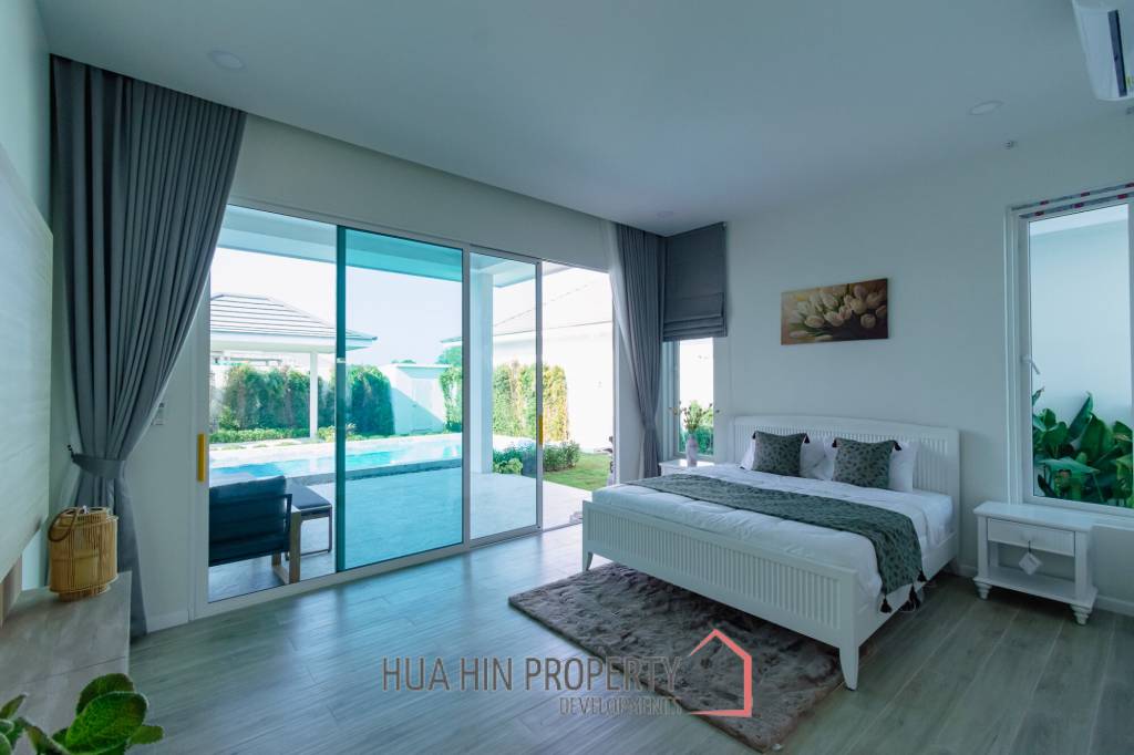 298 sqm New Modern pool villa in Thap Tai Hua Hin