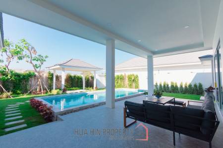 298 sqm New Modern pool villa in Thap Tai Hua Hin