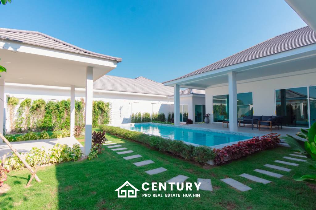 298 sqm New Modern pool villa in Thap Tai Hua Hin