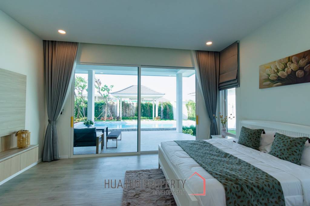 298 sqm New Modern pool villa in Thap Tai Hua Hin