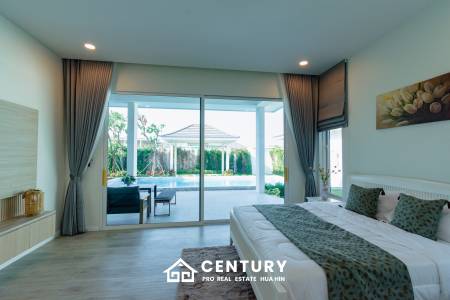 298 sqm New Modern pool villa in Thap Tai Hua Hin