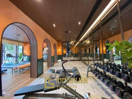 8 этаж / квартира-студия / балкон