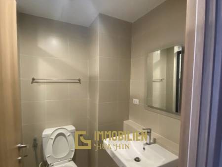 8 этаж / квартира-студия / балкон