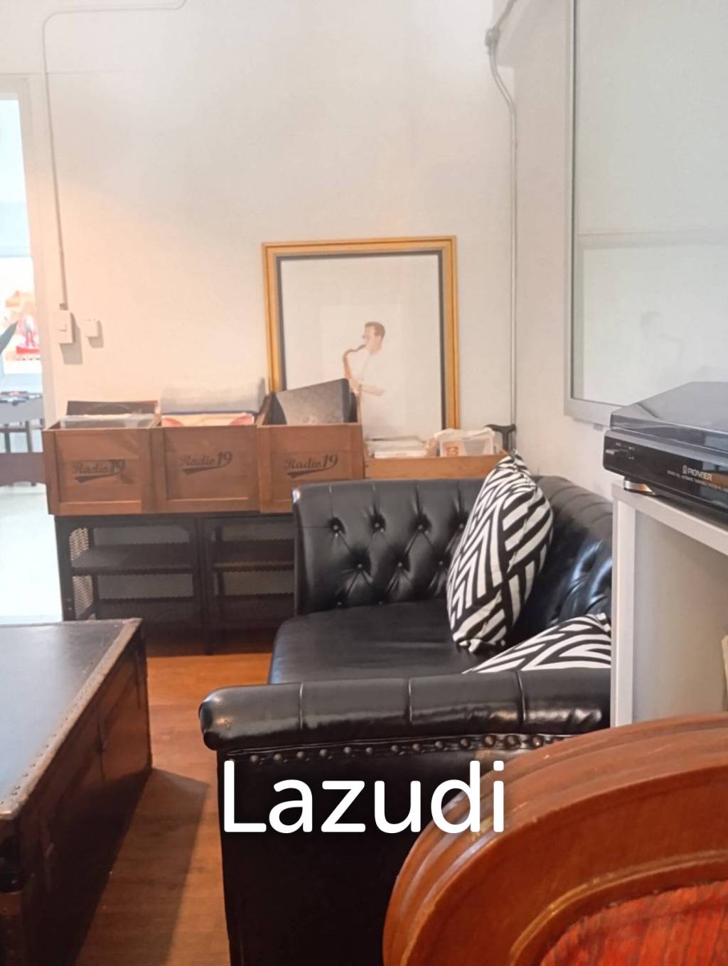 URGENT! Prime Sukhumvit 44 Location | Restaurant-Ready | No Key Money