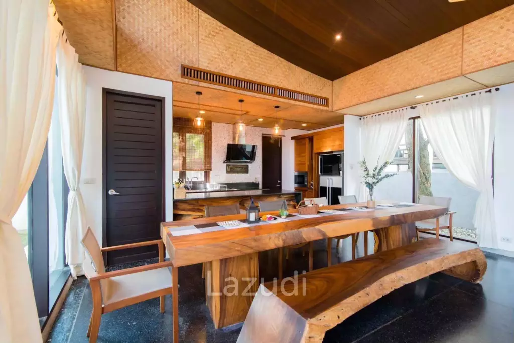 Oceanfront 4 Bedroom Pool Villa in Pran Buri