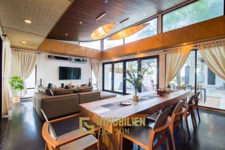 Oceanfront 4 Bedroom Pool Villa in Pran Buri