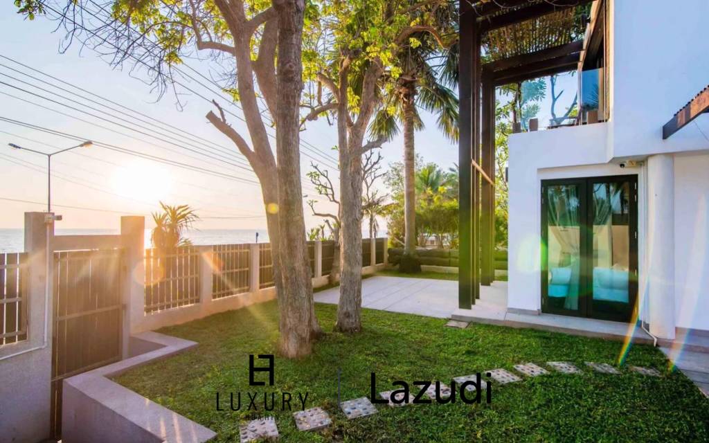 direkte Strandlage / 550 qm Wohnfläche / 4 Schlafzimmer