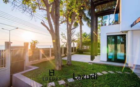 direkte Strandlage / 550 qm Wohnfläche / 4 Schlafzimmer