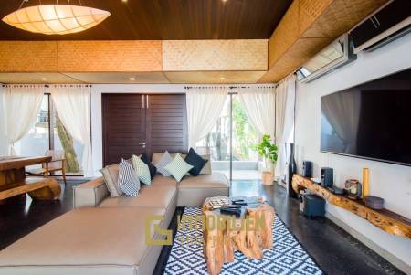 Oceanfront 4 Bedroom Pool Villa in Pran Buri