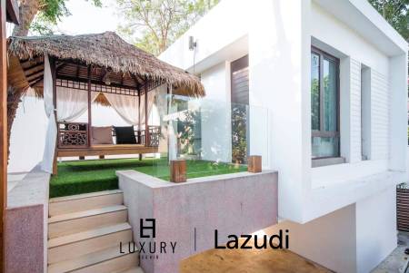 direkte Strandlage / 550 qm Wohnfläche / 4 Schlafzimmer