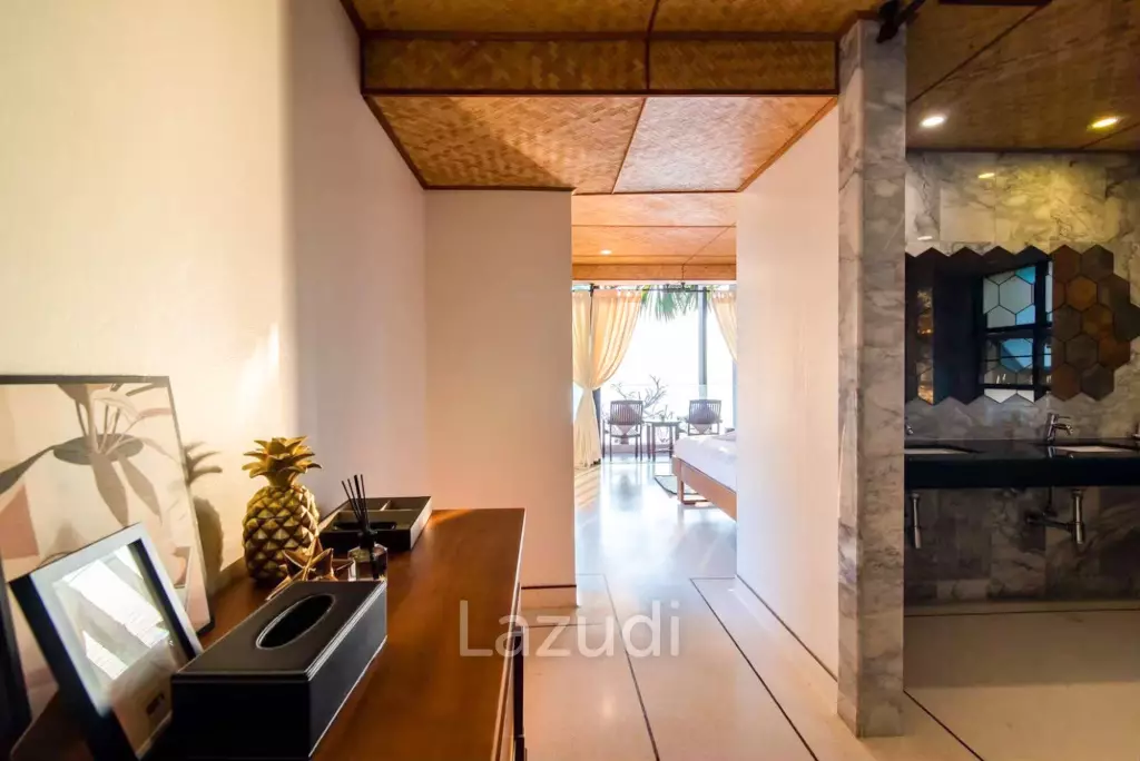 Oceanfront 4 Bedroom Pool Villa in Pran Buri