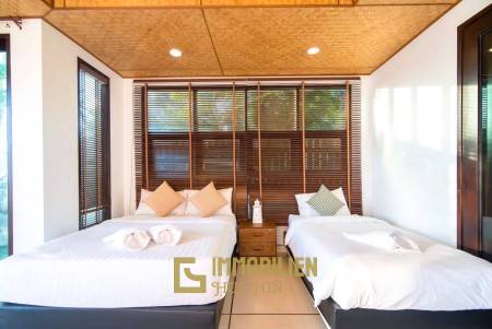 Oceanfront 4 Bedroom Pool Villa in Pran Buri
