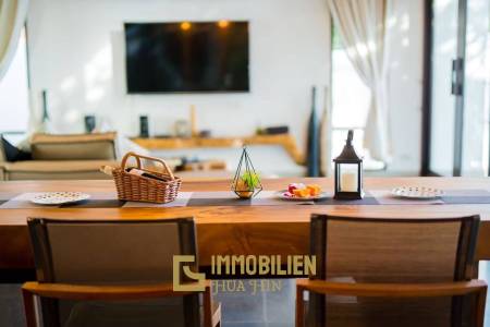 Oceanfront 4 Bedroom Pool Villa in Pran Buri