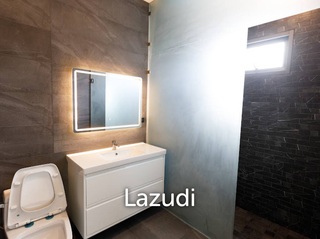 Newly built 3 bedroom pool villa for sale only 5 minutes from Nai harn beach