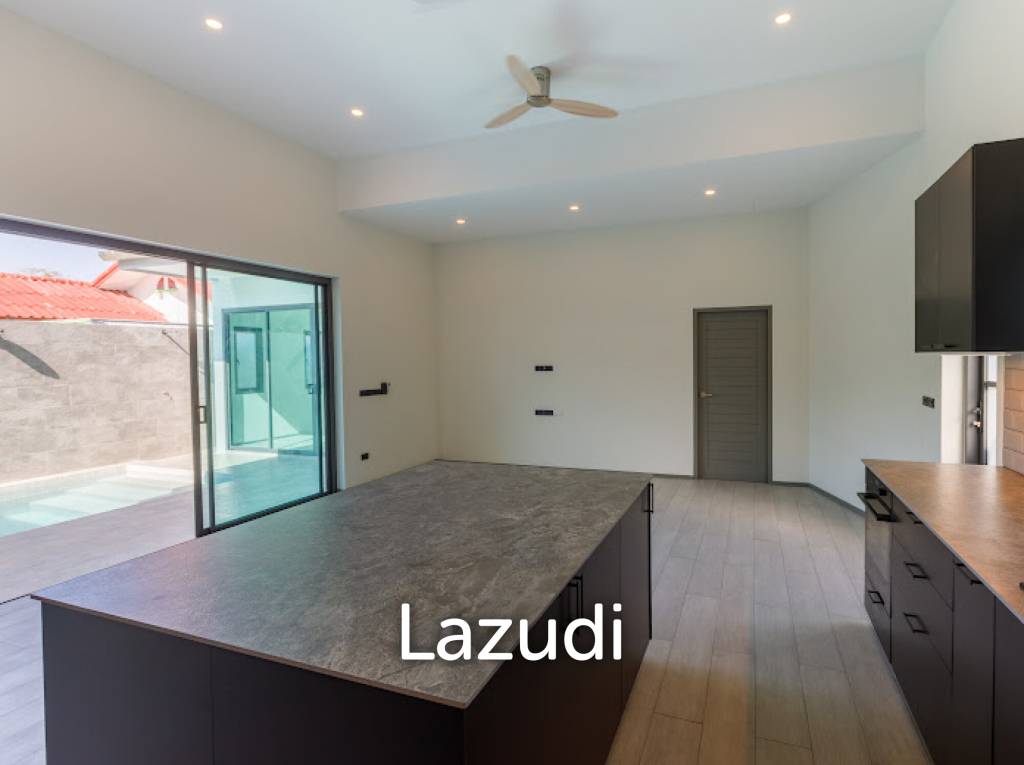 Newly built 3 bedroom pool villa for sale only 5 minutes from Nai harn beach