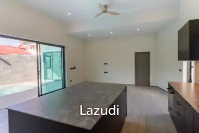 Newly built 3 bedroom pool villa for sale only 5 minutes from Nai harn beach
