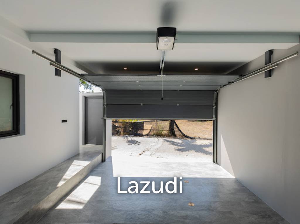 Newly built 3 bedroom pool villa for sale only 5 minutes from Nai harn beach
