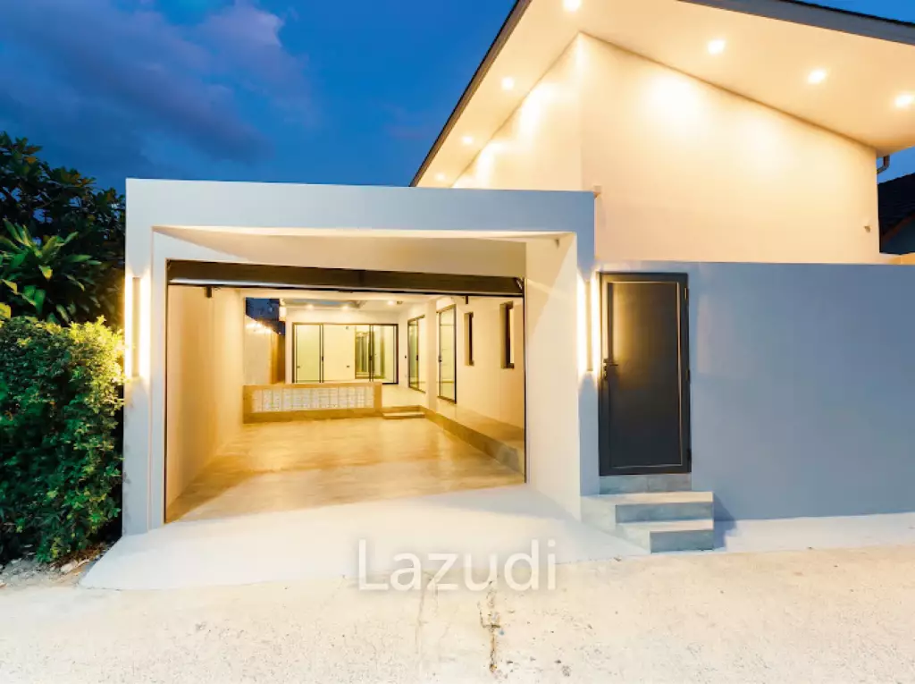 Newly built 3 bedroom pool villa for sale only 5 minutes from Nai harn beach