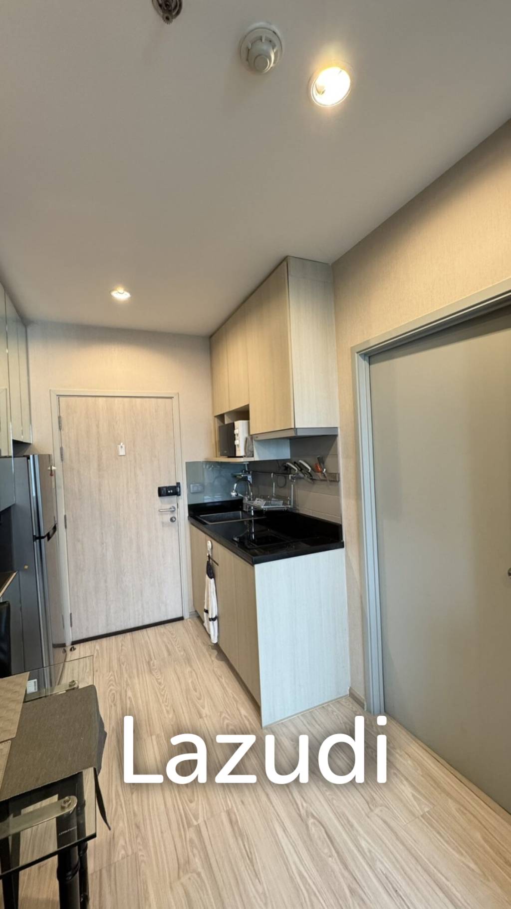 30 sqm 1 Bedroom Condo at Ideo Mobi Sukhumvit Eastgate
