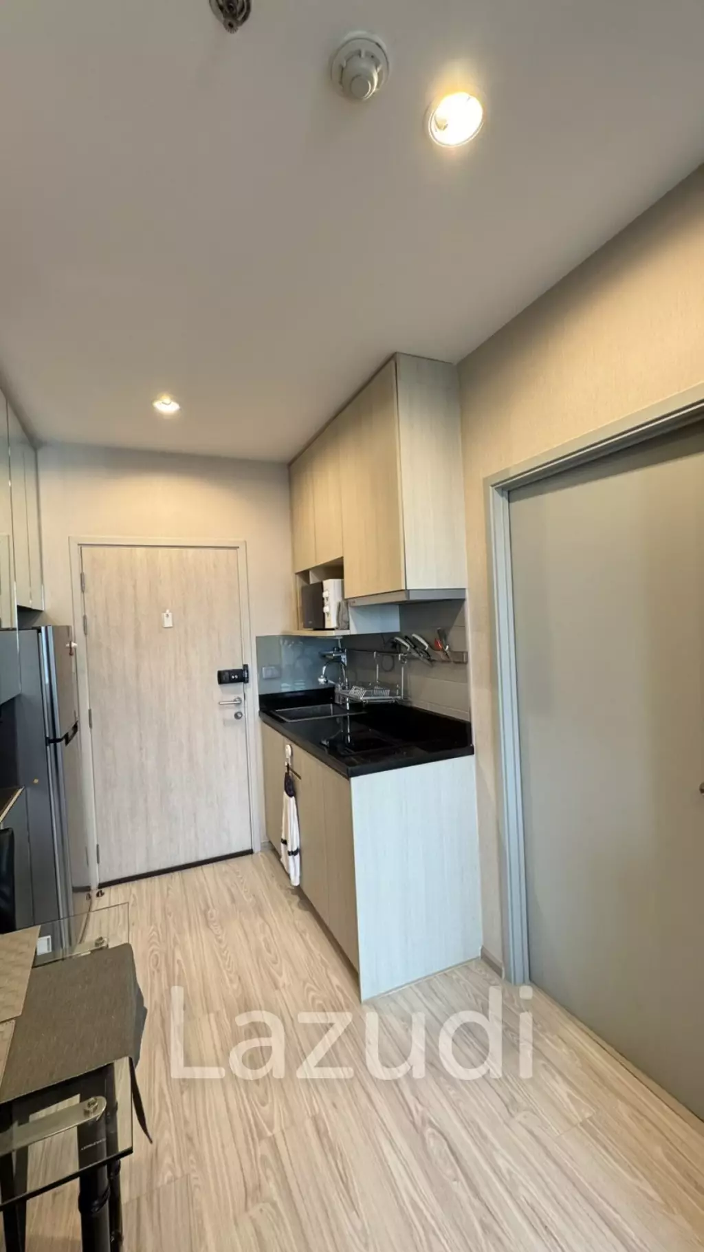 30 sqm 1 Bedroom Condo at Ideo Mobi Sukhumvit Eastgate
