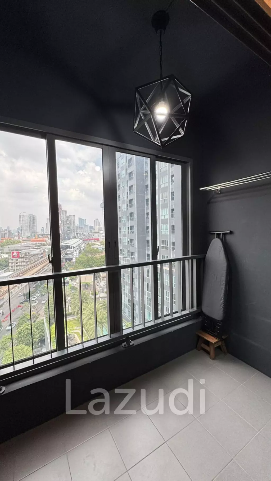 30 sqm 1 Bedroom Condo at Ideo Mobi Sukhumvit Eastgate