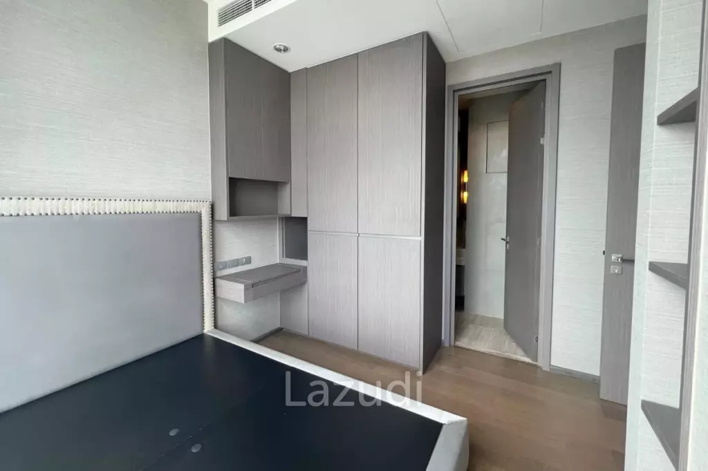 97 sqm 3 Bed condo at The Diplomat Sathorn in Si Lom Bangkok