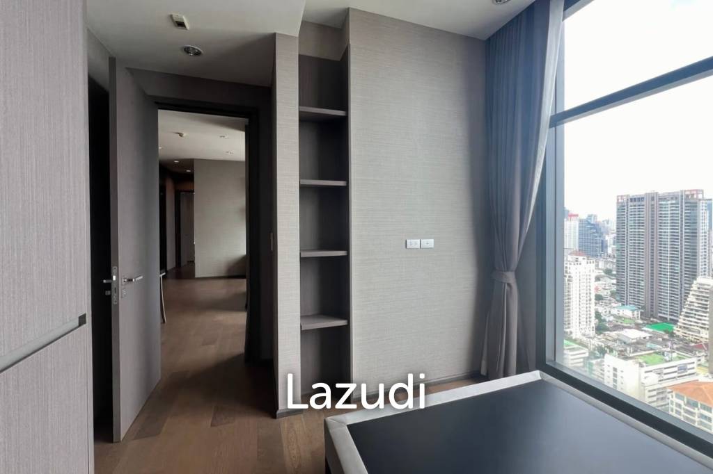 97 sqm 3 Bed condo at The Diplomat Sathorn in Si Lom Bangkok