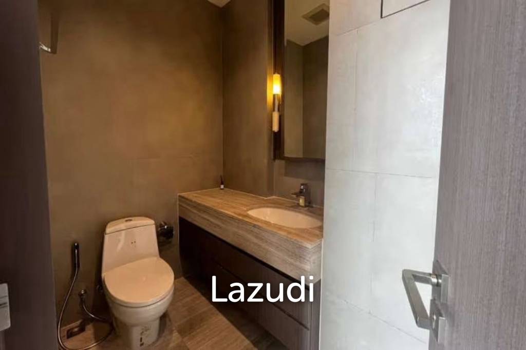97 sqm 3 Bed condo at The Diplomat Sathorn in Si Lom Bangkok