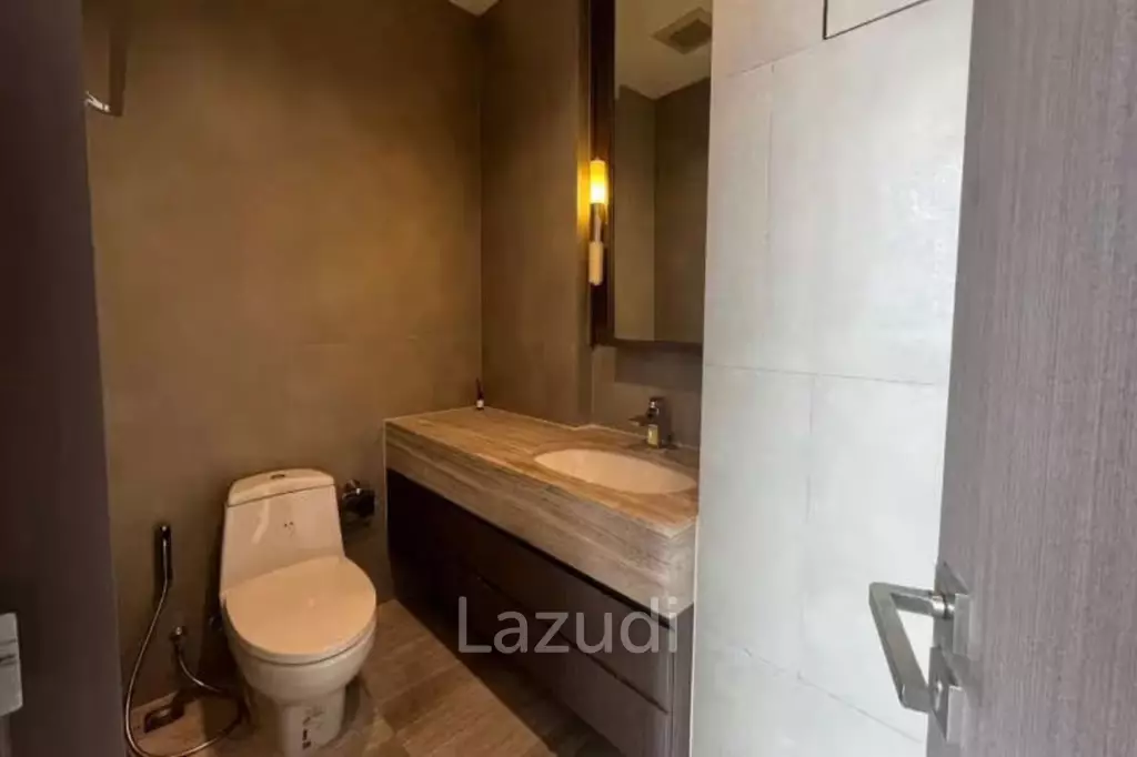 97 sqm 3 Bed condo at The Diplomat Sathorn in Si Lom Bangkok